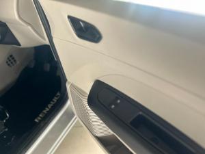 Renault Triber 1.0 Evolution - Image 6