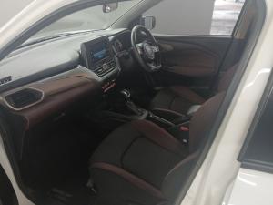 Toyota Starlet Cross 1.5 XS auto - Image 7