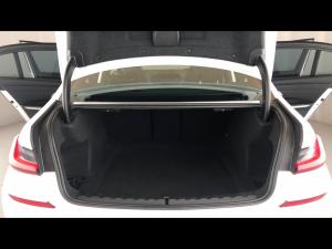 BMW 3 Series 320i M Sport - Image 13