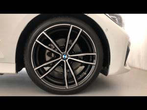 BMW 3 Series 320i M Sport - Image 17
