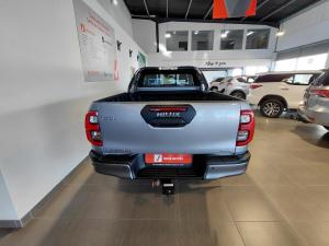 Toyota Hilux 2.8GD-6 Xtra cab 4x4 Legend manual - Image 5