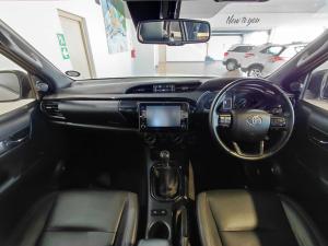 Toyota Hilux 2.8GD-6 Xtra cab 4x4 Legend manual - Image 6