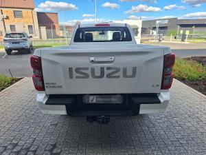 Isuzu D-Max 1.9TD Extended cab LS auto - Image 5
