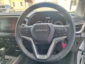 Isuzu D-Max 1.9TD Extended cab LS auto - Image 8