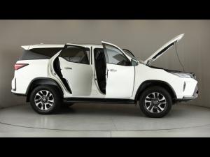 Toyota Fortuner 2.4GD-6 4x4 - Image 30