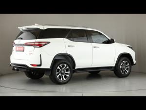 Toyota Fortuner 2.4GD-6 4x4 - Image 2
