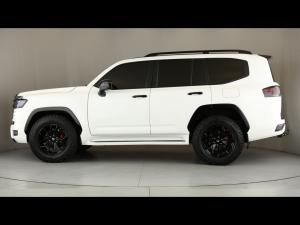 Toyota Land Cruiser 300 3.5T ZX - Image 22
