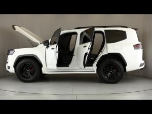 Toyota Land Cruiser 300 3.5T ZX - Image 26