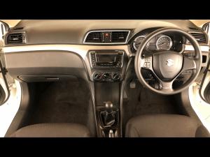 Suzuki Ciaz 1.5 GL manual - Image 6