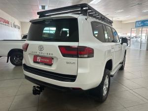 Toyota Land Cruiser 300 3.3D GX-R - Image 2
