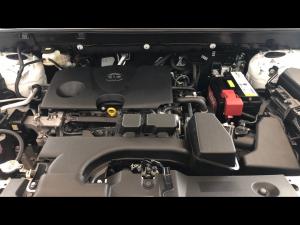 Toyota RAV4 2.0 VX - Image 14