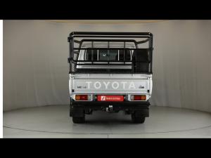 Toyota Land Cruiser 79 4.5D-4D V8 double cab LX - Image 5