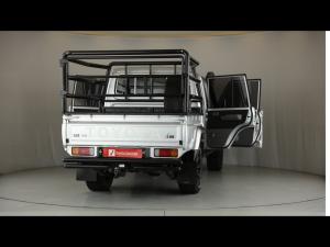 Toyota Land Cruiser 79 4.5D-4D V8 double cab LX - Image 24