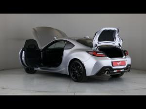 Toyota GR86 2.4 auto - Image 25