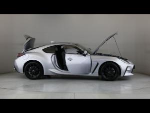 Toyota GR86 2.4 auto - Image 30