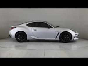 Toyota GR86 2.4 auto - Image 3