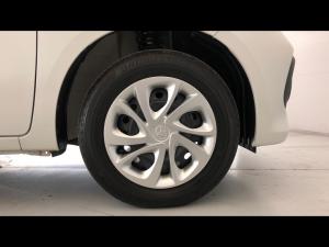 Toyota Vitz 1.0 - Image 23