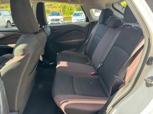 Toyota Starlet Cross 1.5 XS auto - Image 17