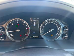 Toyota Land Cruiser 200 4.5D-4D V8 VX - Image 11