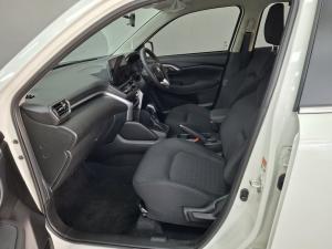Toyota Urban Cruiser 1.5 XR automatic - Image 7