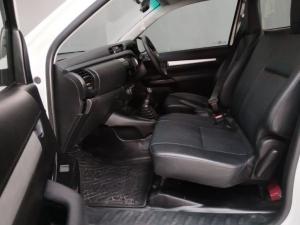 Toyota Hilux 2.0 VvtiP/U Single Cab - Image 7