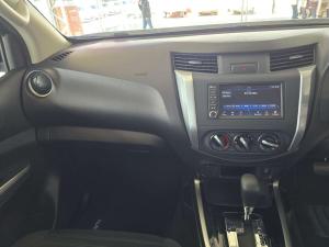 Nissan Navara 2.5DDTI SE automatic D/C - Image 20