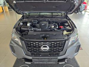 Nissan Navara 2.5DDTI SE automatic D/C - Image 9