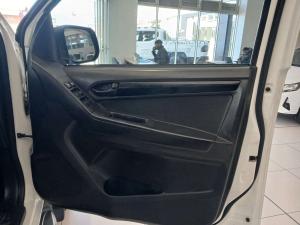 Isuzu D-MAX 250 HO HI-RIDE D/C - Image 14