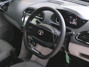 Tata Tiago 1.2 XT manual - Image 11