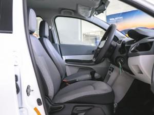 Tata Tiago 1.2 XT manual - Image 7