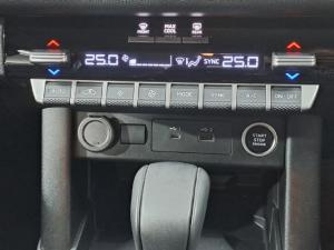 Mitsubishi Triton 2.4DI-D double cab GLS auto - Image 12