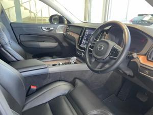 Volvo XC60 B6 AWD Ultimate Dark - Image 19
