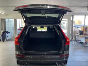 Volvo XC60 B6 AWD Ultimate Dark - Image 5