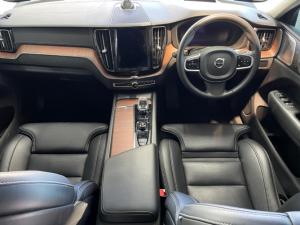 Volvo XC60 B6 AWD Ultimate Dark - Image 6