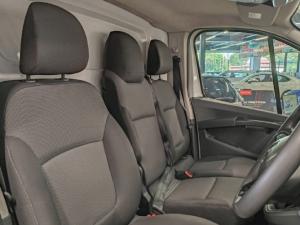Renault Trafic 2.0dCi panel van - Image 6