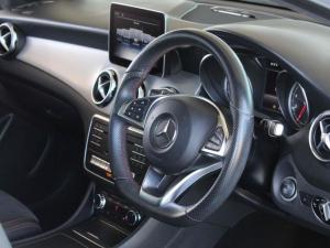 Mercedes-Benz GLA GLA200 auto - Image 10