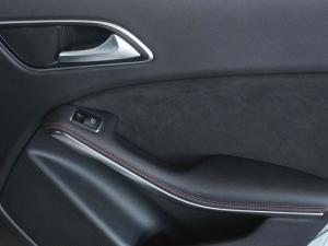 Mercedes-Benz GLA GLA200 auto - Image 15
