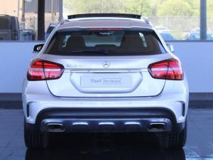 Mercedes-Benz GLA GLA200 auto - Image 2