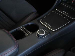 Mercedes-Benz GLA GLA200 auto - Image 9