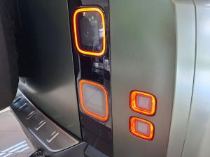 Land Rover Defender 110 D350 X-Dynamic HSE - Image 10