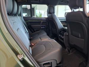 Land Rover Defender 110 D350 X-Dynamic HSE - Image 30