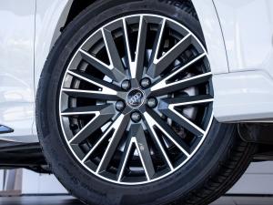 Audi Q3 Sportback 40TFSI quattro S line - Image 4
