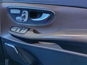 Mercedes-Benz V-Class V300d Exclusive - Image 11