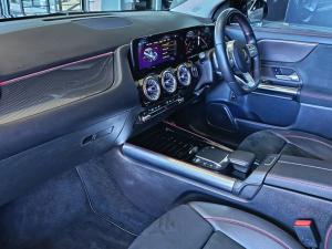 Mercedes-Benz GLA GLA200 Progressive - Image 9