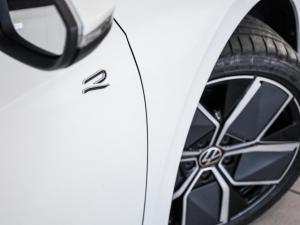 Volkswagen Golf 1.4TSI R-Line Plus - Image 11