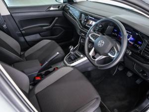 Volkswagen Polo hatch 1.0TSI Life manual - Image 10