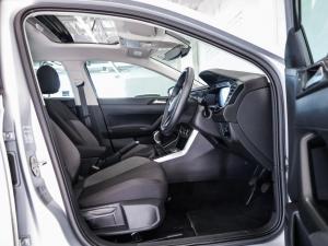 Volkswagen Polo hatch 1.0TSI Life manual - Image 11