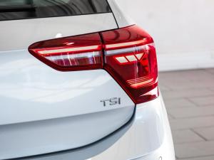 Volkswagen Polo hatch 1.0TSI Life manual - Image 13