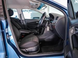 Volkswagen Polo hatch 1.2TSI Highline - Image 11