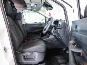 Volkswagen Caddy Maxi Cargo 2.0TDI panel van - Image 10